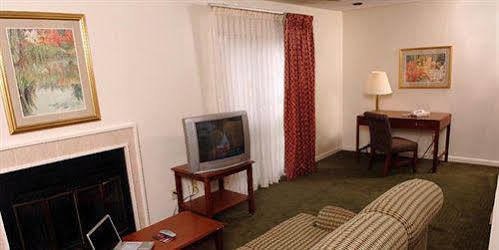 Huntsville Hotel & Suites Exteriör bild